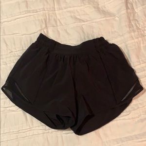 Lululemon shorts-never worn